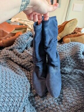 Steve Madden Steven Blue Suede Slouch Boots Size 8